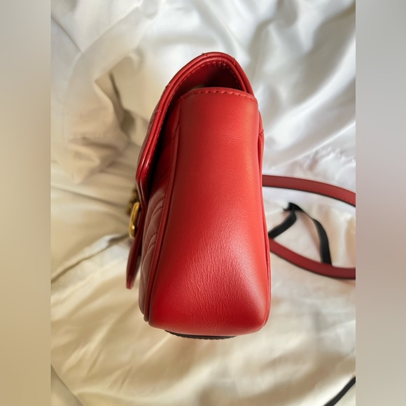 Gucci GG Marmont Mini Shoulder Handbag - Picture 8 of 15